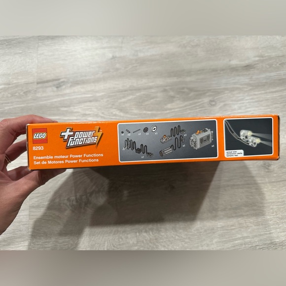 CH12 LEGO 8293 Power Functions Motor Set NEW IN BOX SEALED Retired Collectible - Picture 4 of 6